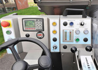 Eisbearbeitungsmaschine Cockpit